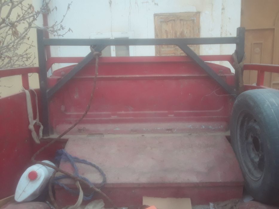 Maskvich 2715 sotiladi xolati orta xolatda