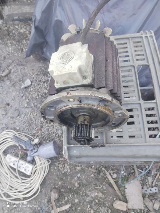 Motor electric trifazic 1,5 kw, 2 cp kw