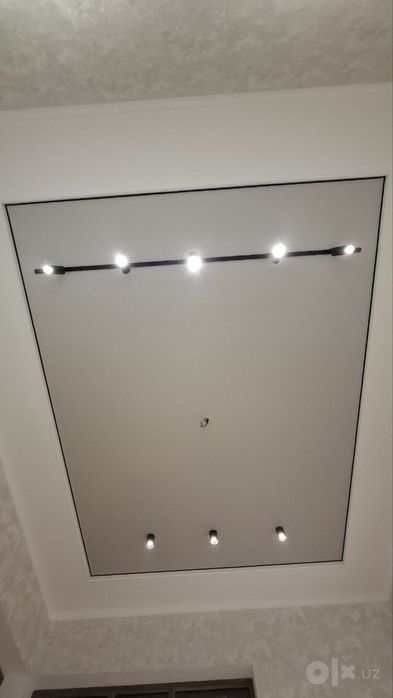 Натяжные потолки и 3D фотообои