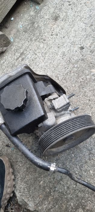 Pompa servo cu vas mercedes clk w209 1.8 Kompressor