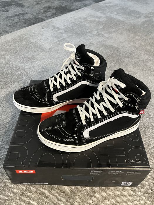 Ghete moto LS2 Doron – ca noi (purtate o singură dată) - marime 43