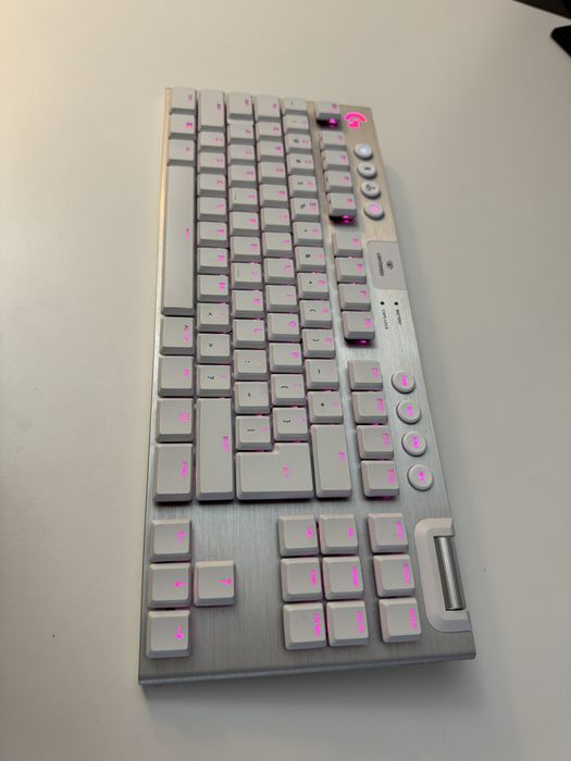 Tastatura Logitech G915 TKL Tactile Brown Switches