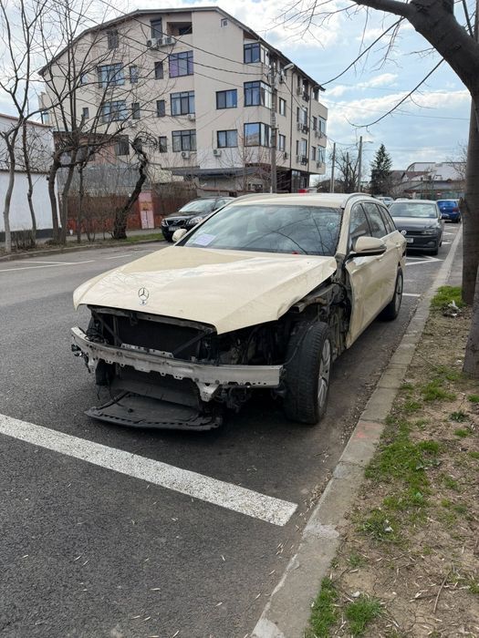 Vand Mercedes Benz  E200d - 2019