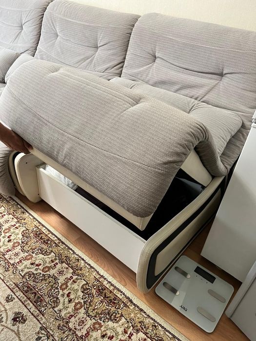 Продам диван в отличном состоянии