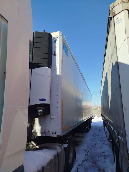 Продаётся  прицеп 2000г марка Lamberet.