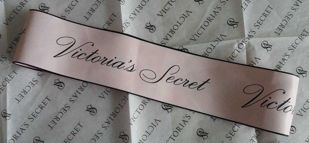 Луксозно бельо Victoria's Secret