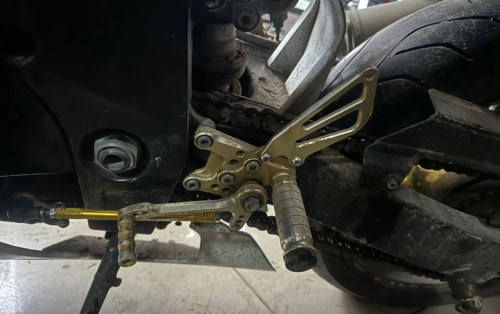 Suzuki GSX-R 600 K2 на ЧАСТИ / gsxr к2 600