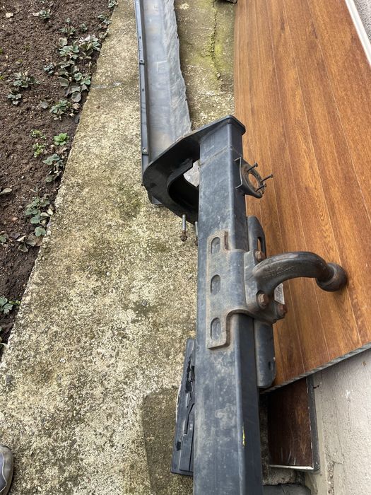 Теглич за бус Мерцедес