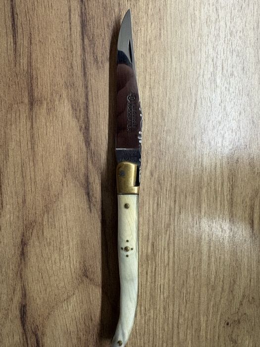 Френски сгъваем нож Laguiole стомана 12C27