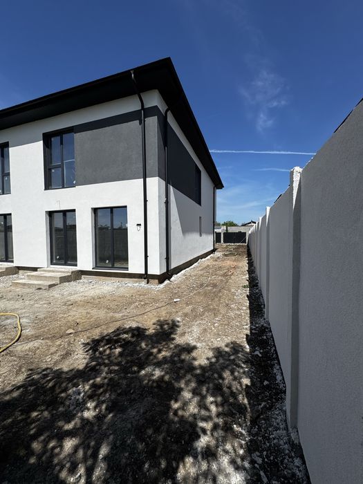 Vila duplex P+1+pod /celofibrei-crisul repede/  50 m sector 5