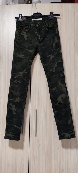 Дънки и панталони