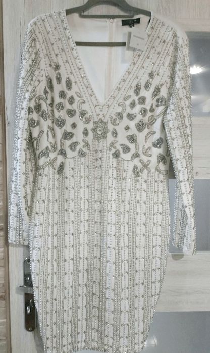 Rochie elegantă nouă, cu etichetă