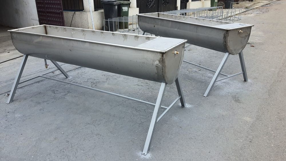 Troace/ hrănitoare vaci