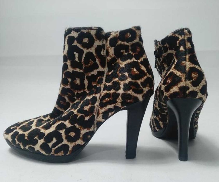 Новые сапоги продам