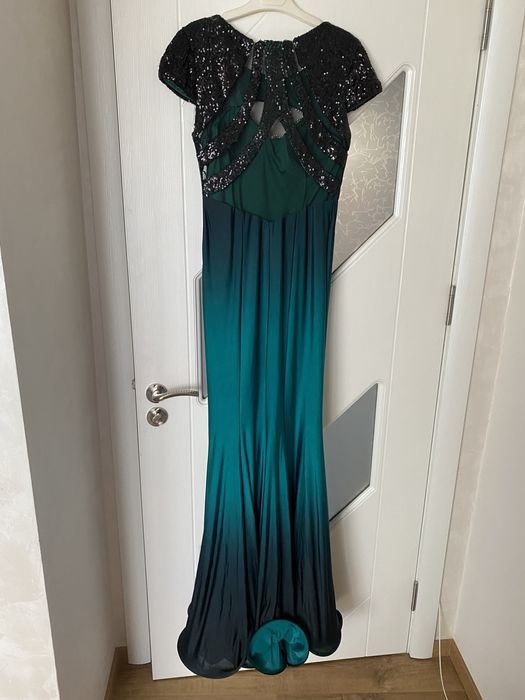 Дълга официална рокля