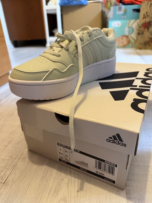 Adidasi originali