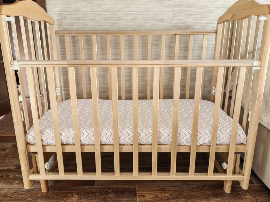 Детская кровать с матрасом