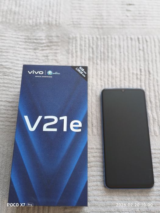 Продам смартфон VIVO v 21E