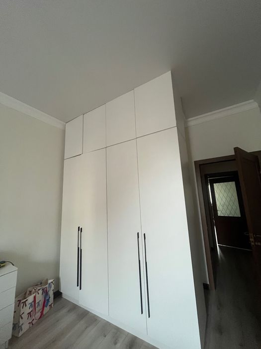Продам шкаф распашной