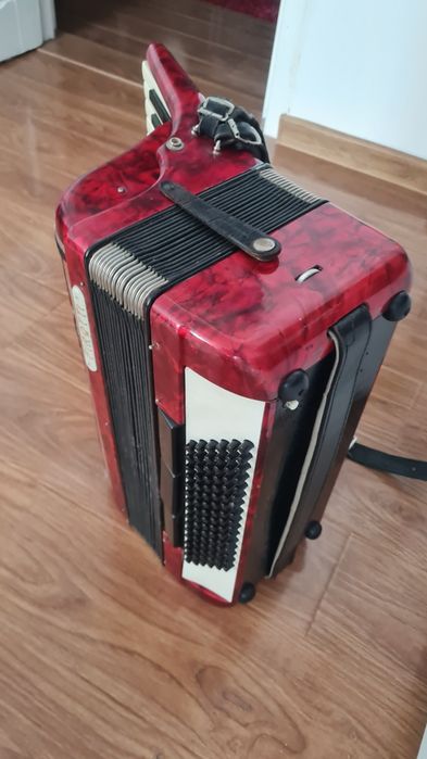 Acordeon Firotti italian 96bași 11 registre Hohner 120