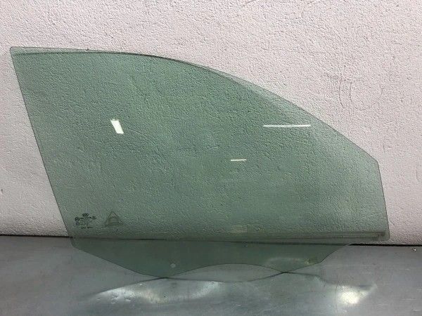 Geam dreapta fata Kia Sorento BL 2013 cod 824212P010