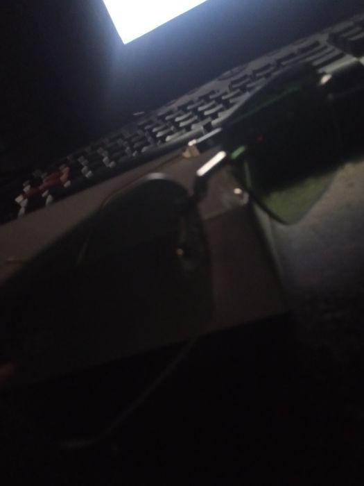 Quyosh ko'z oynagi, erkaklar, romsiz