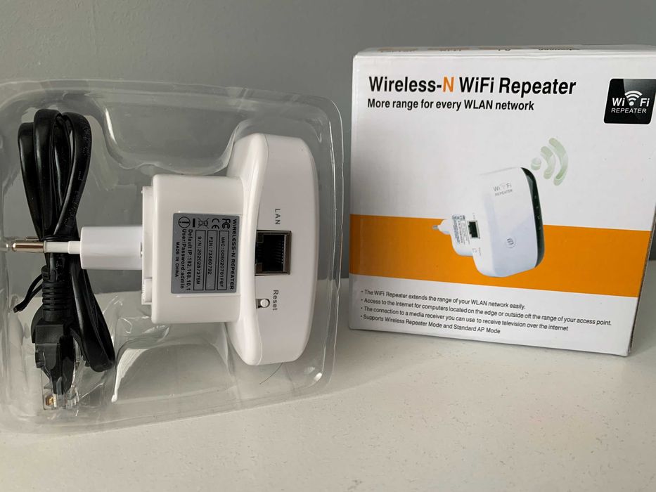 Безжичен интернет усилвател Wireless-N WiFi Repeater, 300 mbps,