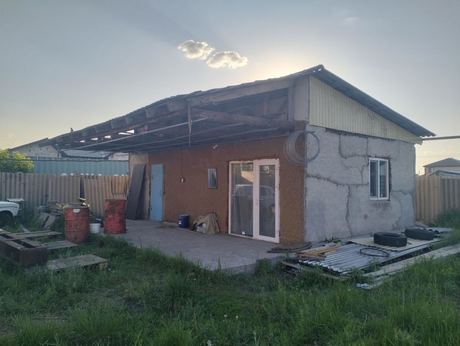 Продам не достроенный дом