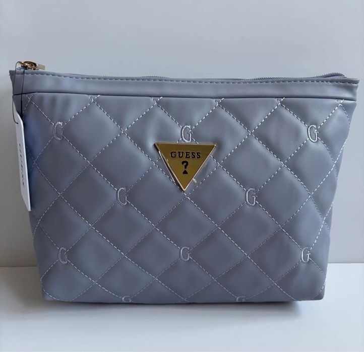 Дамски Несесери Guess