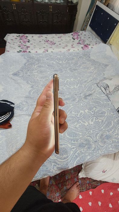 Iphone xs max 64 gb gold