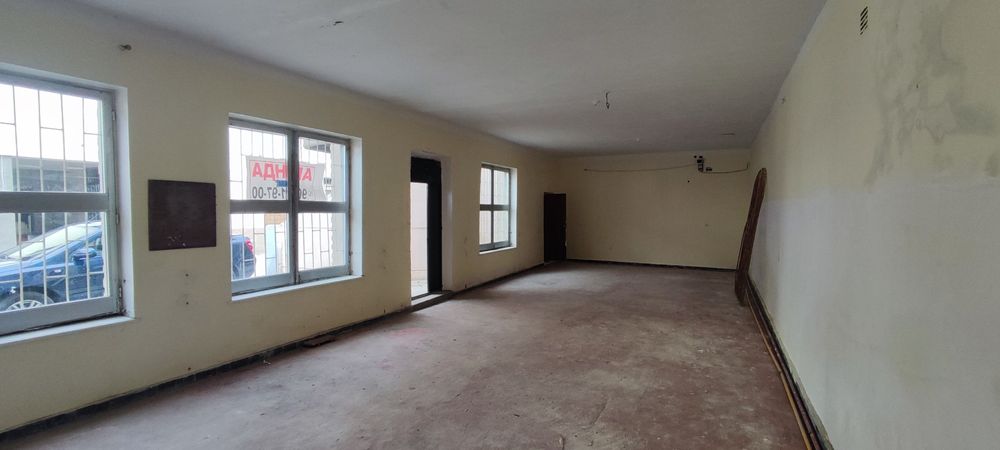 Карши шахрида. Ижарага 80 кв/м. Шахар марказида. Шахар хокимлиги енида