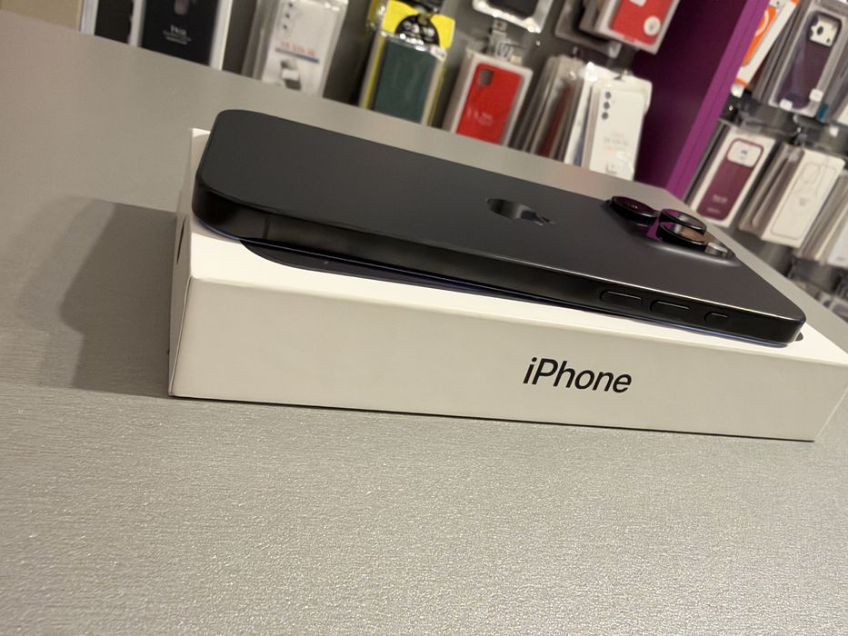 Magazin Vinde : Iphone 16 Pro Max 256gb 94% baterie