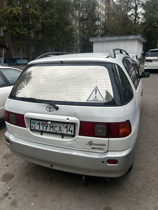 Продам ипсум тойота