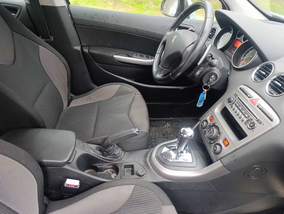 Пежо 308 / Peugeot 308 - на части