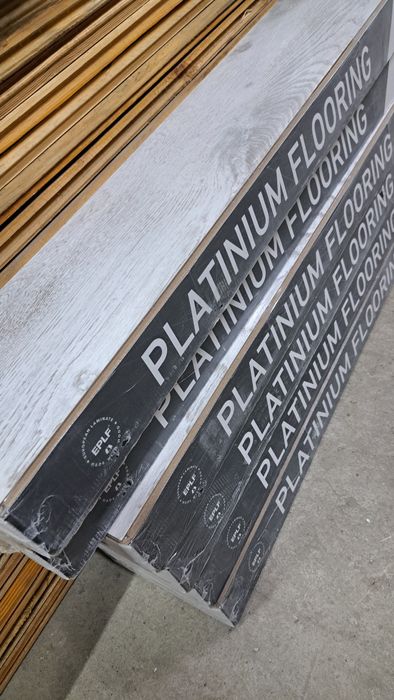 Продам ламинат новый