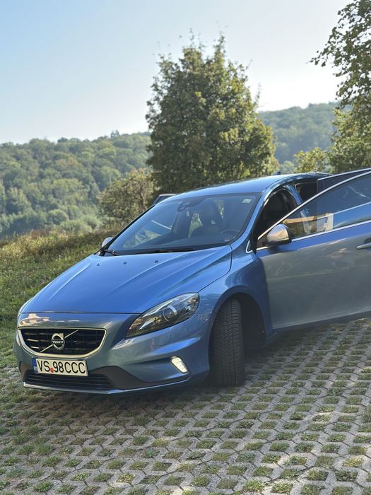 Volvo V40 Masina personala ..Detin facturi la toate piesele schimbate !