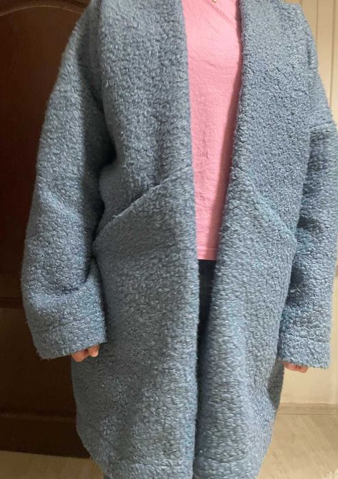 Спортно -елегантна жилетка от букле