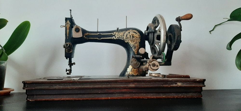 Masina de cusut manuala Gritzner