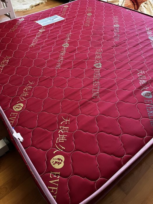 Продам матрас 1,8 м*2,0 м