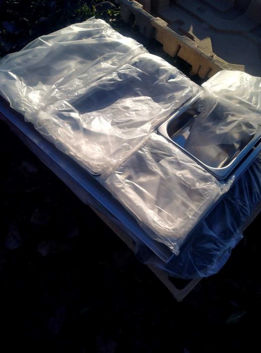 Уред за загряване на храна бюфет топла витрина бен мари 300W 4 к-ра