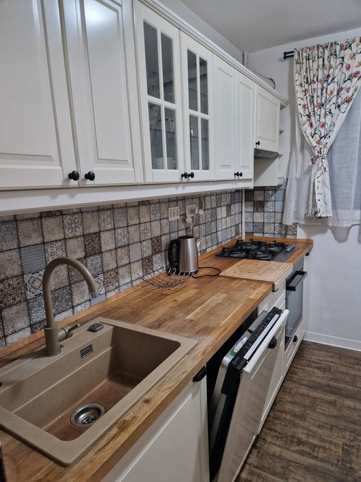 Apartament 3 camere de inchiriat, direct proprietar, metrou  Titan