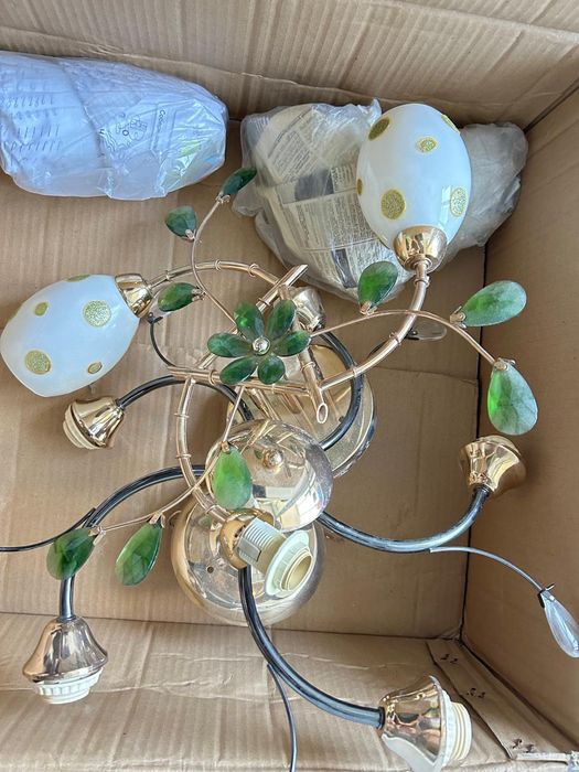 Продам люстру б/у