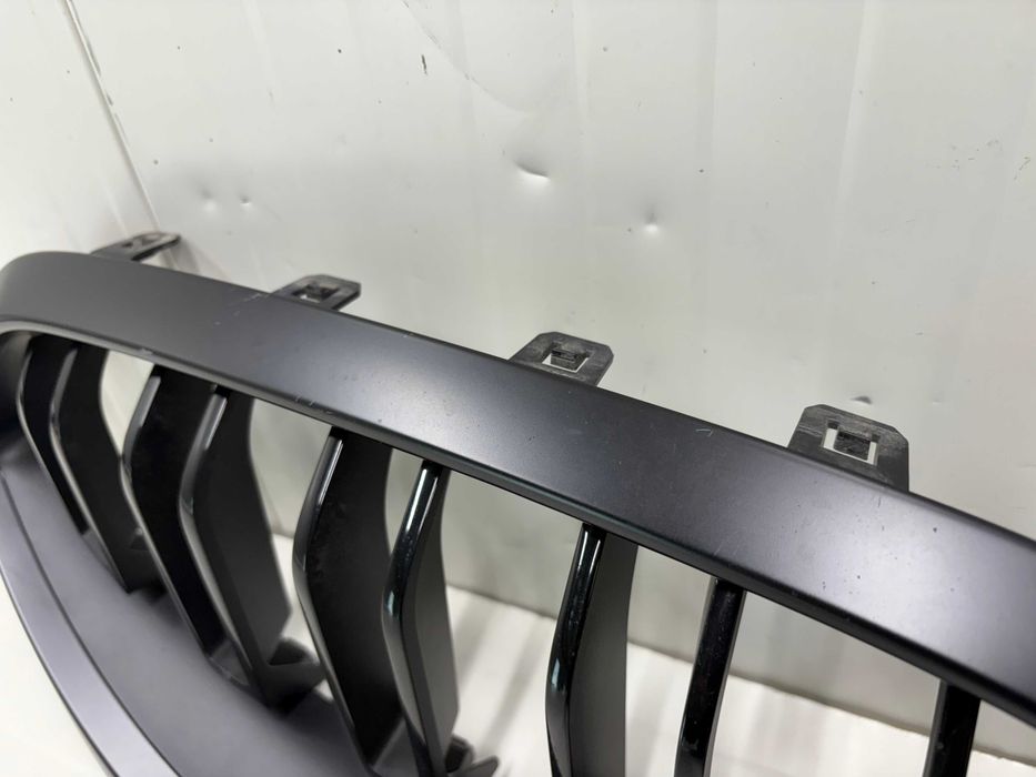 Бъбреци / Грилове БМВ 8 серия Г14 Г15 Г16 М пакет Черен Мат