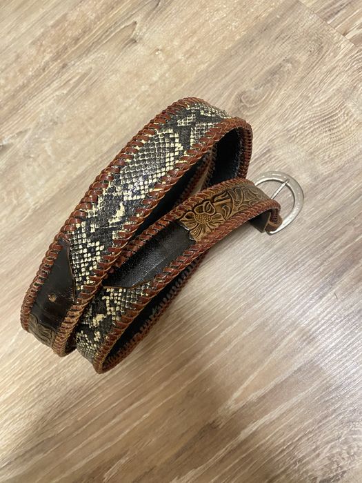 Ремень из змеиной кожи