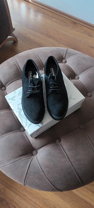 Дамски обувки от набук