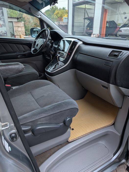 Тойота Альфард Toyota Alphard