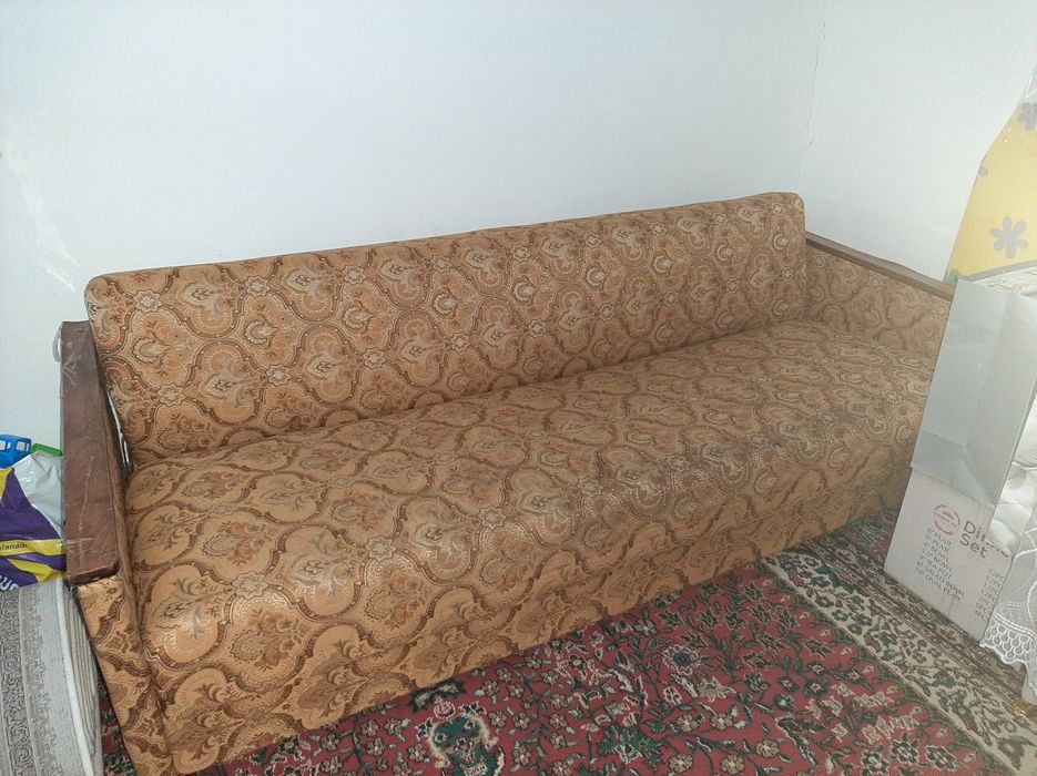 Диван жагдайы жаксы,беккем 2 метр