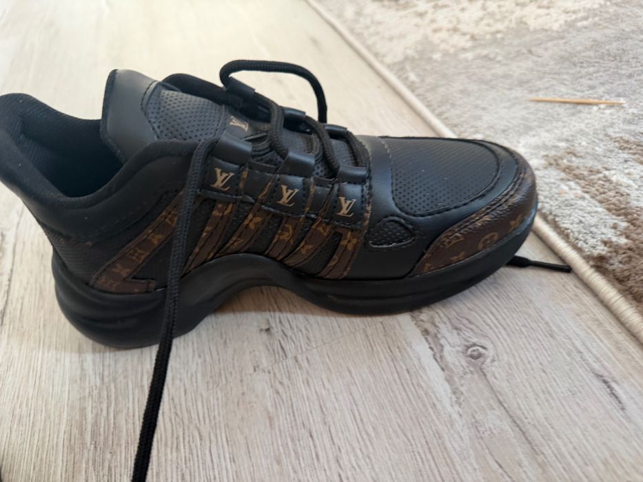 Дамски обувки LV