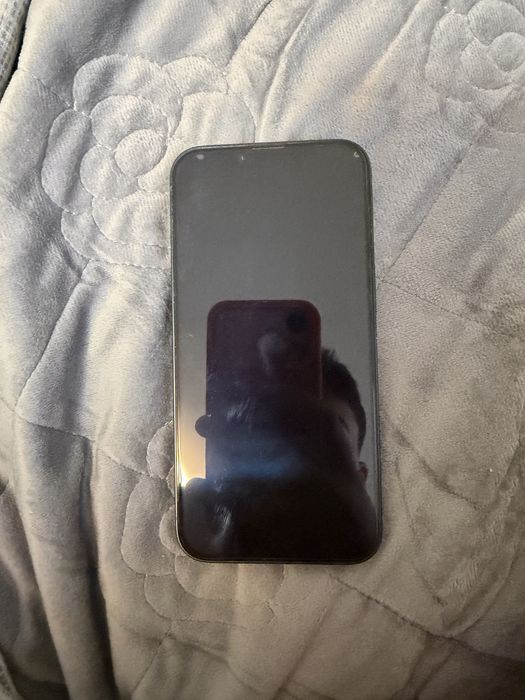 Iphone 14  256gb  75% baterie
