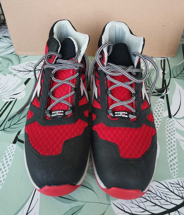 Нови работни обувки Diadora Utility D-TRAIL